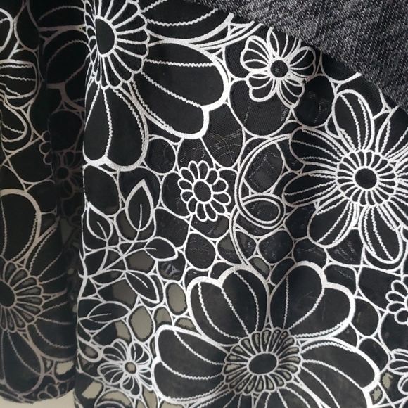 Tunic - Picture 3 of 5